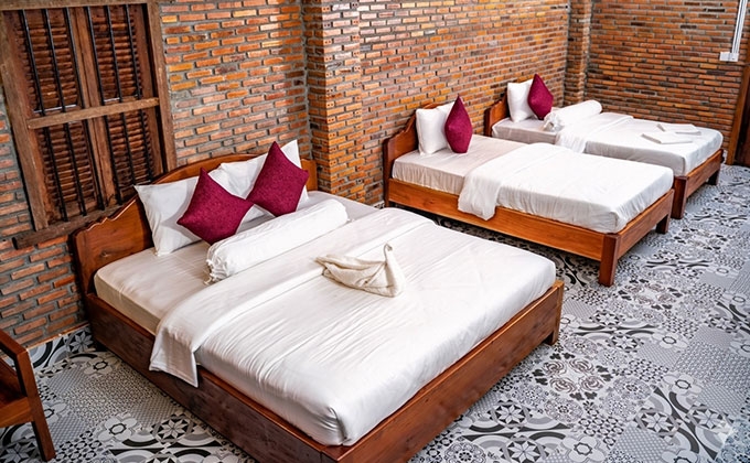 Triple Room