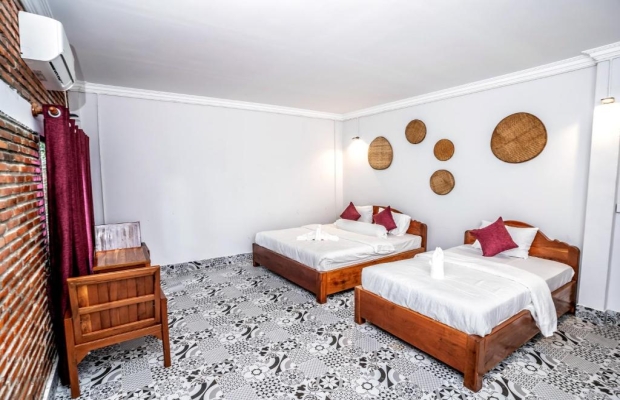Standard Double Room with Two Double Beds