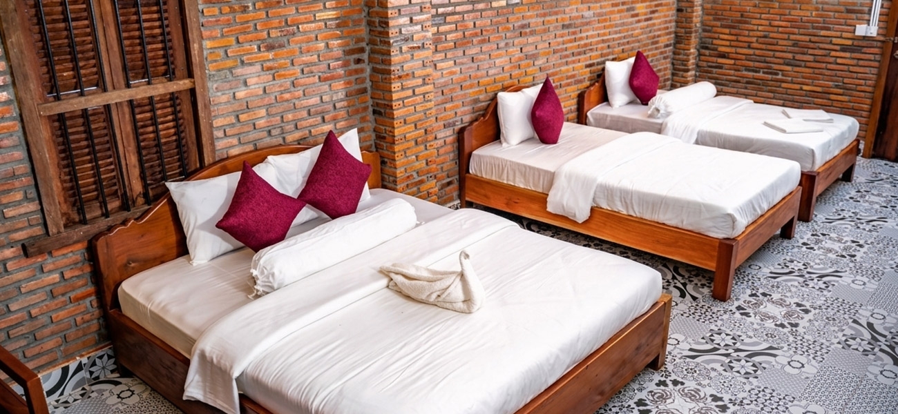 Triple Room